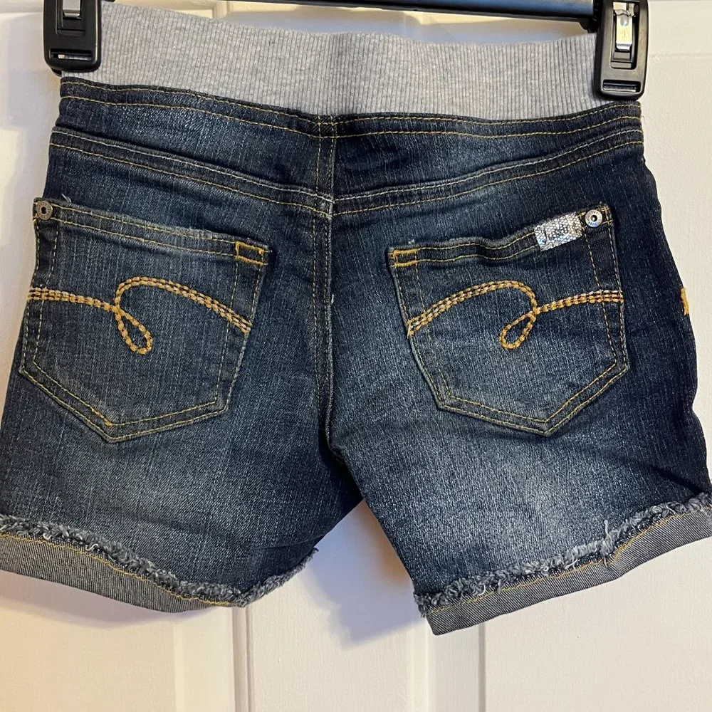 Justice distressed jean shorts size 8